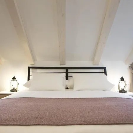 Гостевой дом Four Winds Iv Дубровник